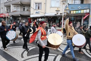 Geleneksel Ramazan Davulcuları Kortej Eşliğinde Yürüdü